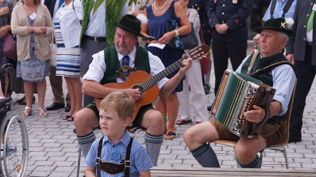 nach dem Festakt - Auftritt der d'Hachingertaler